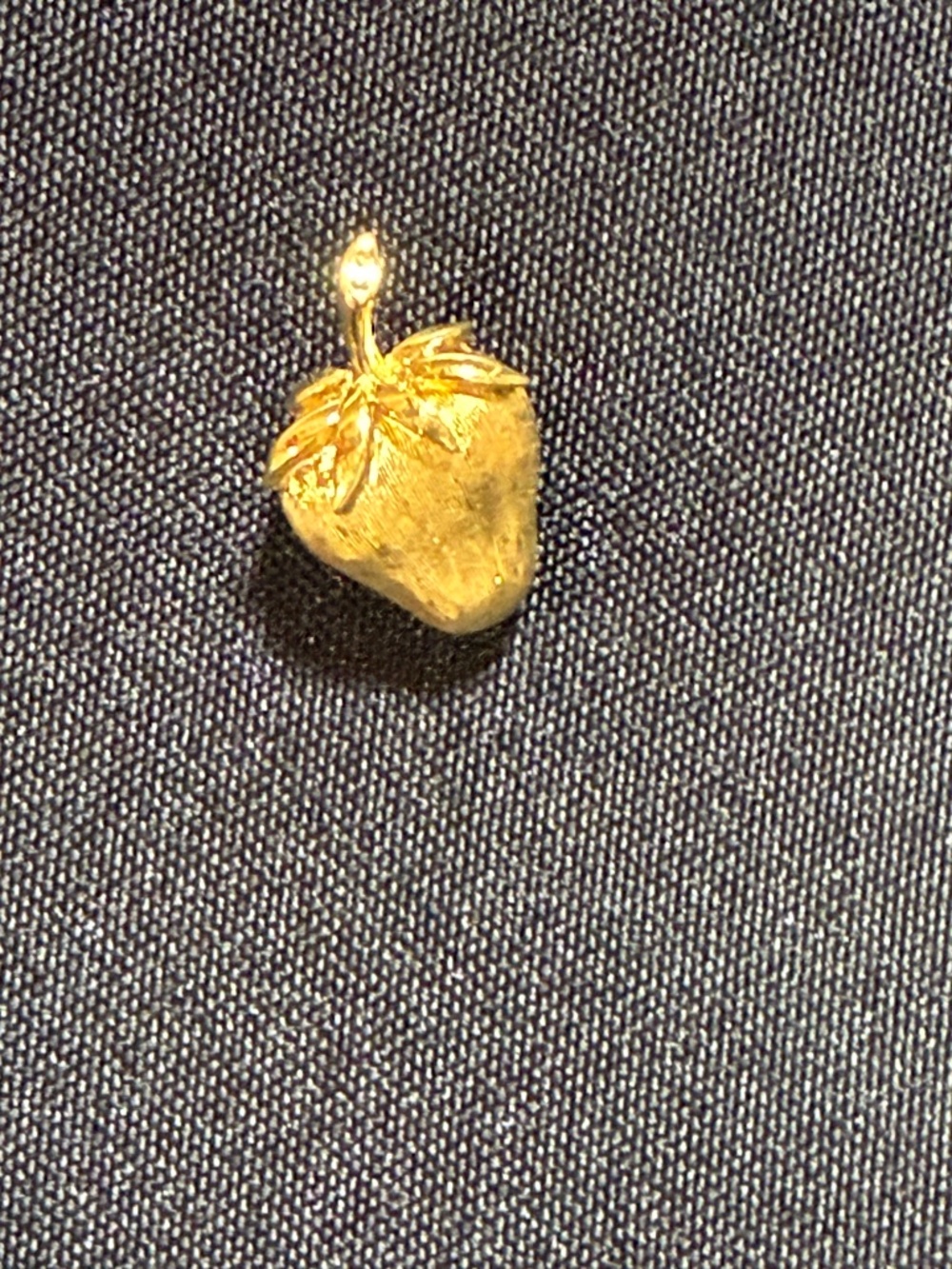 Crown Trifari Brushed Gold Tone 1" Pin